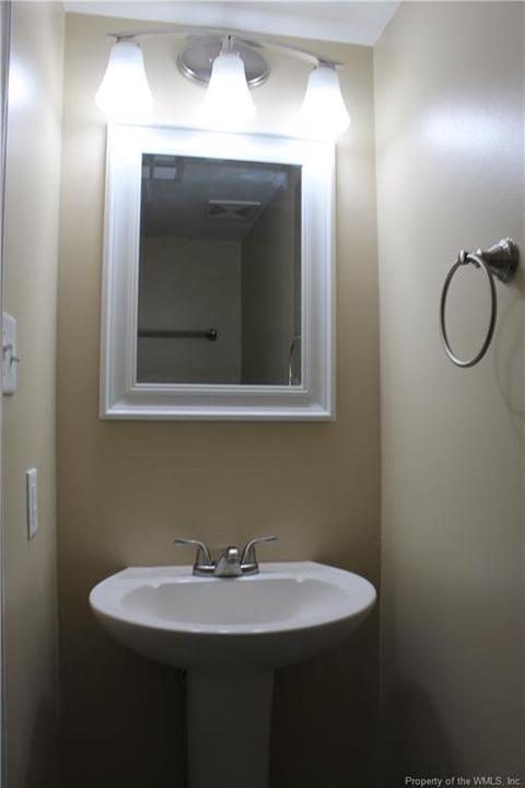 28 Manilla Ln, Hampton, VA 23669 photo 13