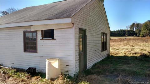 8210 Waverley Ln, Gloucester, VA 23061 photo 8