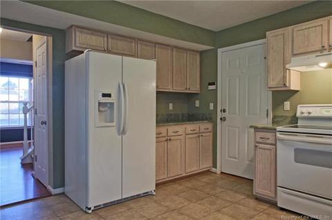 3917 Pine Bluff Ct, Williamsburg, VA 23188 photo 9