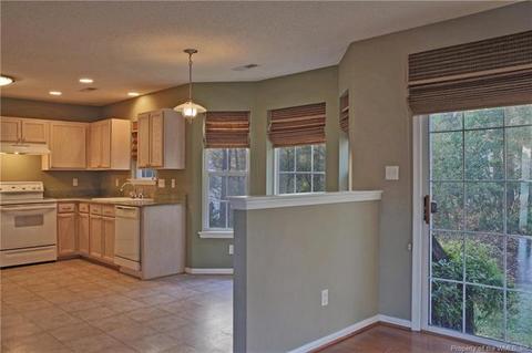 3917 Pine Bluff Ct, Williamsburg, VA 23188 photo 3