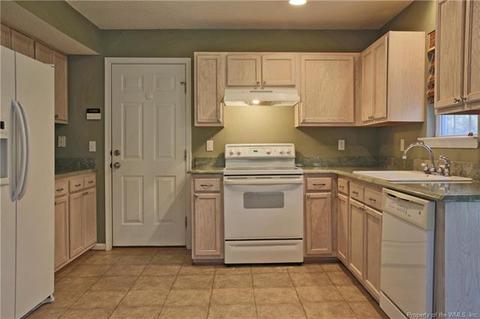 3917 Pine Bluff Ct, Williamsburg, VA 23188 photo 7