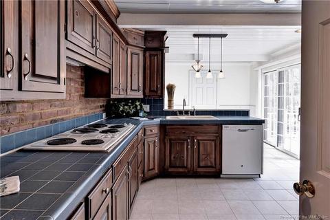 121 Jerdone Rd, Williamsburg, VA 23185 photo 9