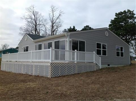 59 Randolph St, Topping, VA 23169 photo 10