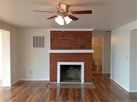 59 Randolph St, Topping, VA 23169 photo 4