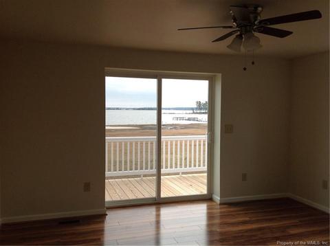59 Randolph St, Middlesex, VA 23169 photo 2