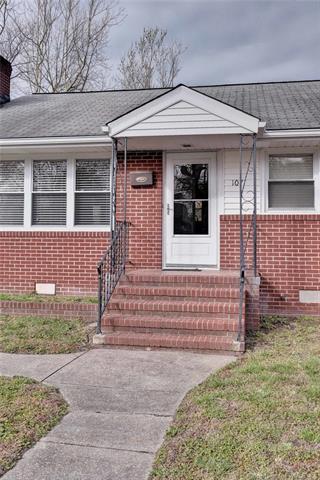 107 Winchester Dr, Hampton, VA 23666 photo 4