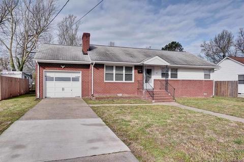 107 Winchester Dr, Hampton, VA 23666 photo 2