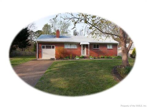 111 Chestnut Dr, Williamsburg, VA 23185 photo 2