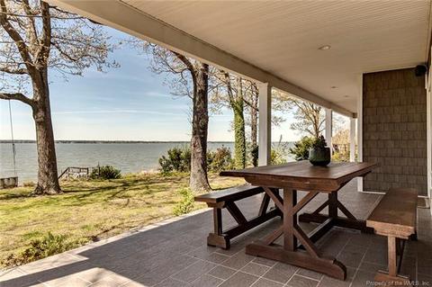 4664 Groh Ln, Gloucester, VA 23061 photo 10