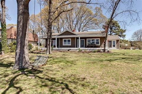4664 Groh Ln, Gloucester, VA 23061 photo 13