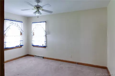 644 Aberdeen Rd, Hampton, VA 23661 photo 4