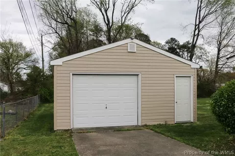 644 Aberdeen Rd, Hampton, VA 23661 photo 2