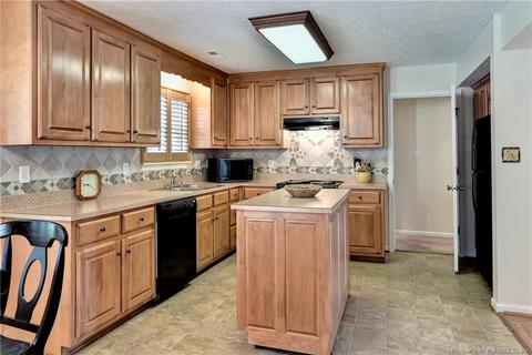 1720 Piazza Pl, Hampton, VA 23666 photo 9