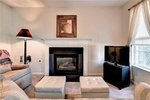 1720 Piazza Pl, Hampton, VA 23666 photo 5