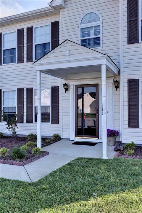 1720 Piazza Pl, Hampton, VA 23666 photo 2