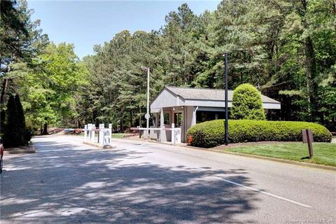 121 Roger Smith, Williamsburg, VA 23185 photo 38