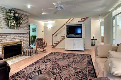 303 Cove Ct, Lanexa, VA 23089 photo 9