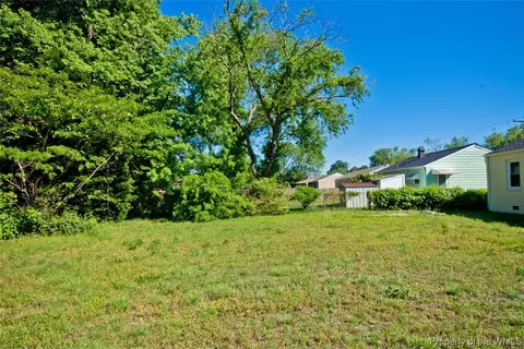 137 Lynnhaven Dr, Hampton, VA 23666 photo 1