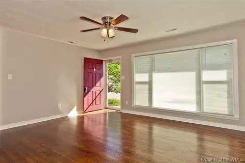 137 Lynnhaven Dr, Hampton, VA 23666 photo 5