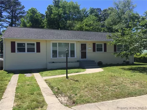 137 Lynnhaven Dr, Hampton, VA 23666 photo 4