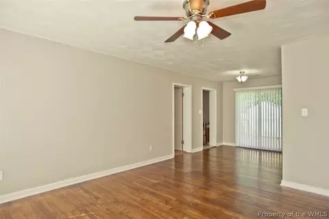 137 Lynnhaven Dr, Hampton, VA 23666 photo 7