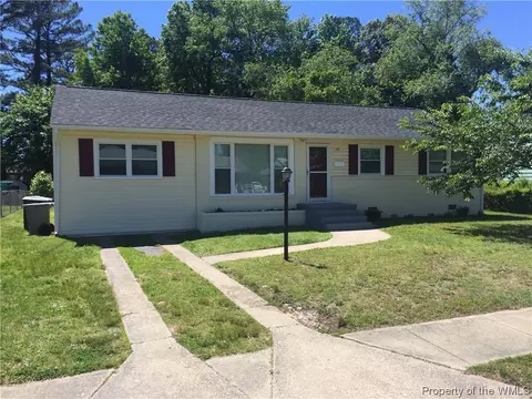 137 Lynnhaven Dr, Hampton, VA 23666 photo 3