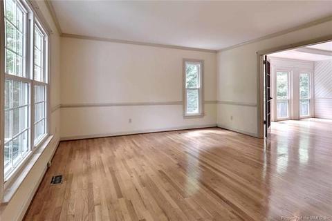 130 Bowstring Dr, Williamsburg, VA 23185 photo 4