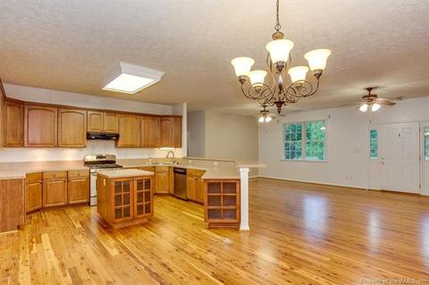3200 E Vaidens Pond Rd, Lanexa, VA 23089 photo 9
