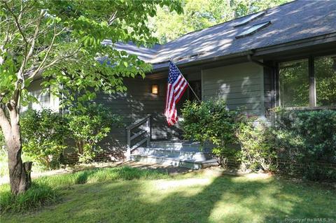 165 Devon Rd, Williamsburg, VA 23188 photo 3