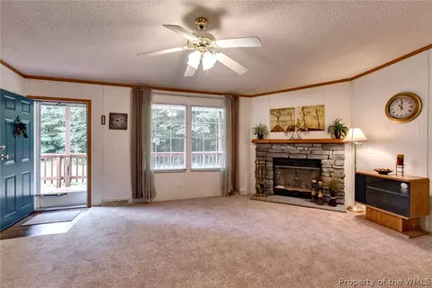 3045 N Waterside Dr, Lanexa, VA 23089 photo 4
