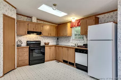 3045 N Waterside Dr, Lanexa, VA 23089 photo 6