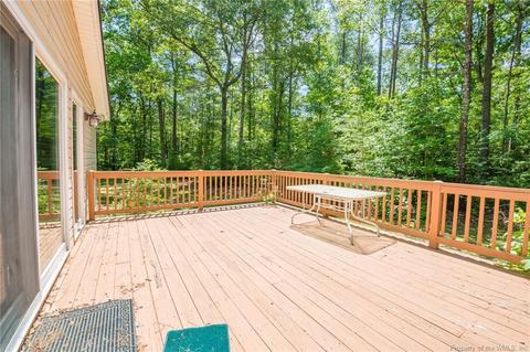 3592 Dunrovin Ln, Gloucester, VA 23061 photo 4
