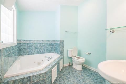 3592 Dunrovin Ln, Gloucester, VA 23061 photo 3