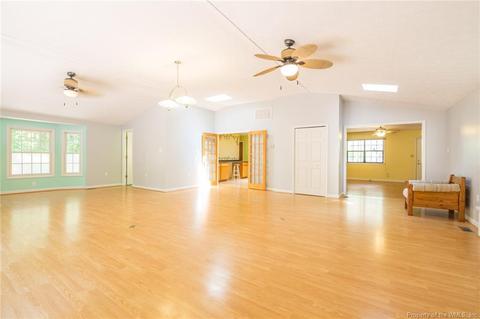 3592 Dunrovin Ln, Gloucester, VA 23061 photo 17