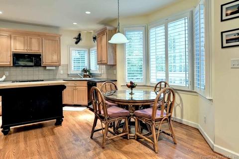 6809 Bershak Ct, Gloucester, VA 23061 photo 13