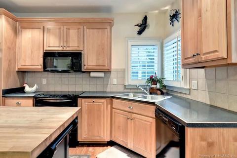 6809 Bershak Ct, Gloucester, VA 23061 photo 15