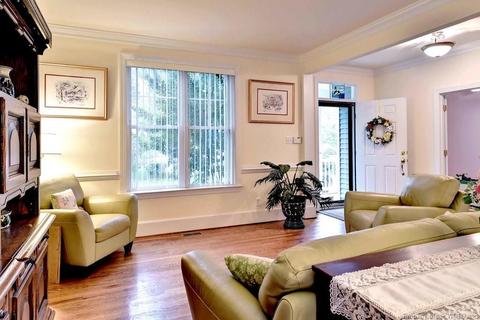 6809 Bershak Ct, Gloucester, VA 23061 photo 5