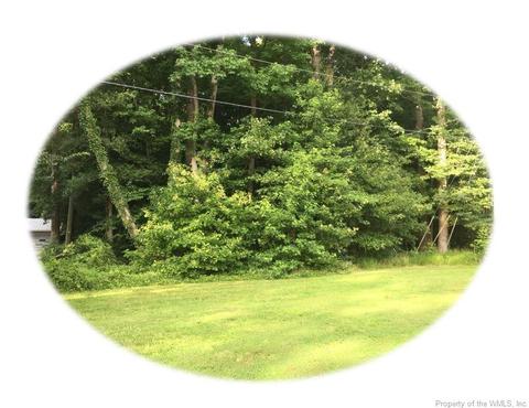 7642 Cypress Dr, Lanexa, VA 23089 photo 1