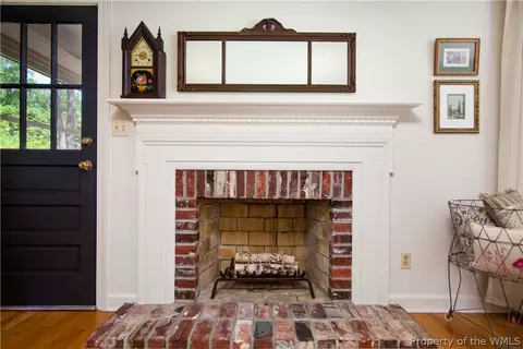 274 E Queens Dr, Williamsburg, VA 23185 photo 9