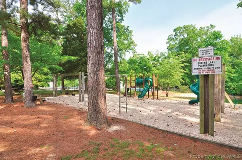 274 E Queens Dr, Williamsburg, VA 23185 photo 32
