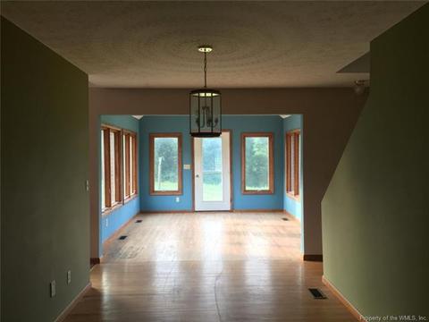 5732 Burleigh Rd, Gloucester, VA 23061 photo 8