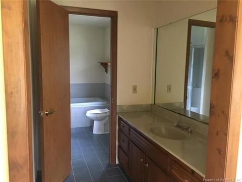 5732 Burleigh Rd, Gloucester, VA 23061 photo 12