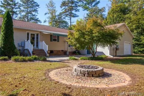 6865 Short Ln, Gloucester, VA 23061 photo 28