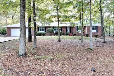 109 Spring Rd, Williamsburg, VA 23185 photo 1