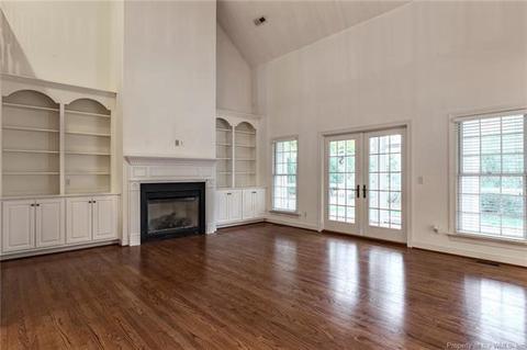 155 Killarney, Williamsburg, VA 23188 photo 4