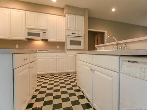 73 Buck Cir, Hampton, VA 23666 photo 10