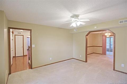 208 Upland Dr, Hampton, VA 23666 photo 14