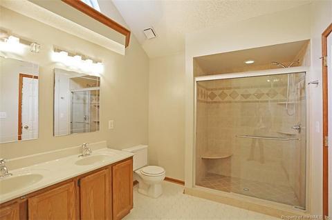 208 Upland Dr, Hampton, VA 23666 photo 28