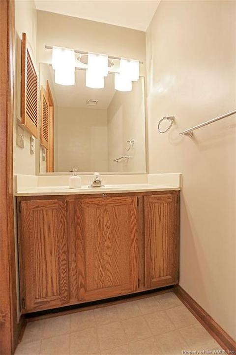208 Upland Dr, Hampton, VA 23666 photo 23