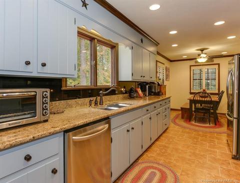 263 E Queens Dr, Williamsburg, VA 23185 photo 16
